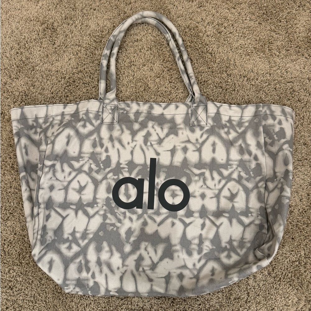 Alo tote